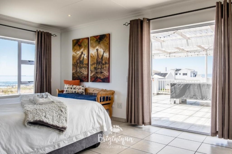 3 Bedroom Property for Sale in Sandy Point Beach Estate Western Cape